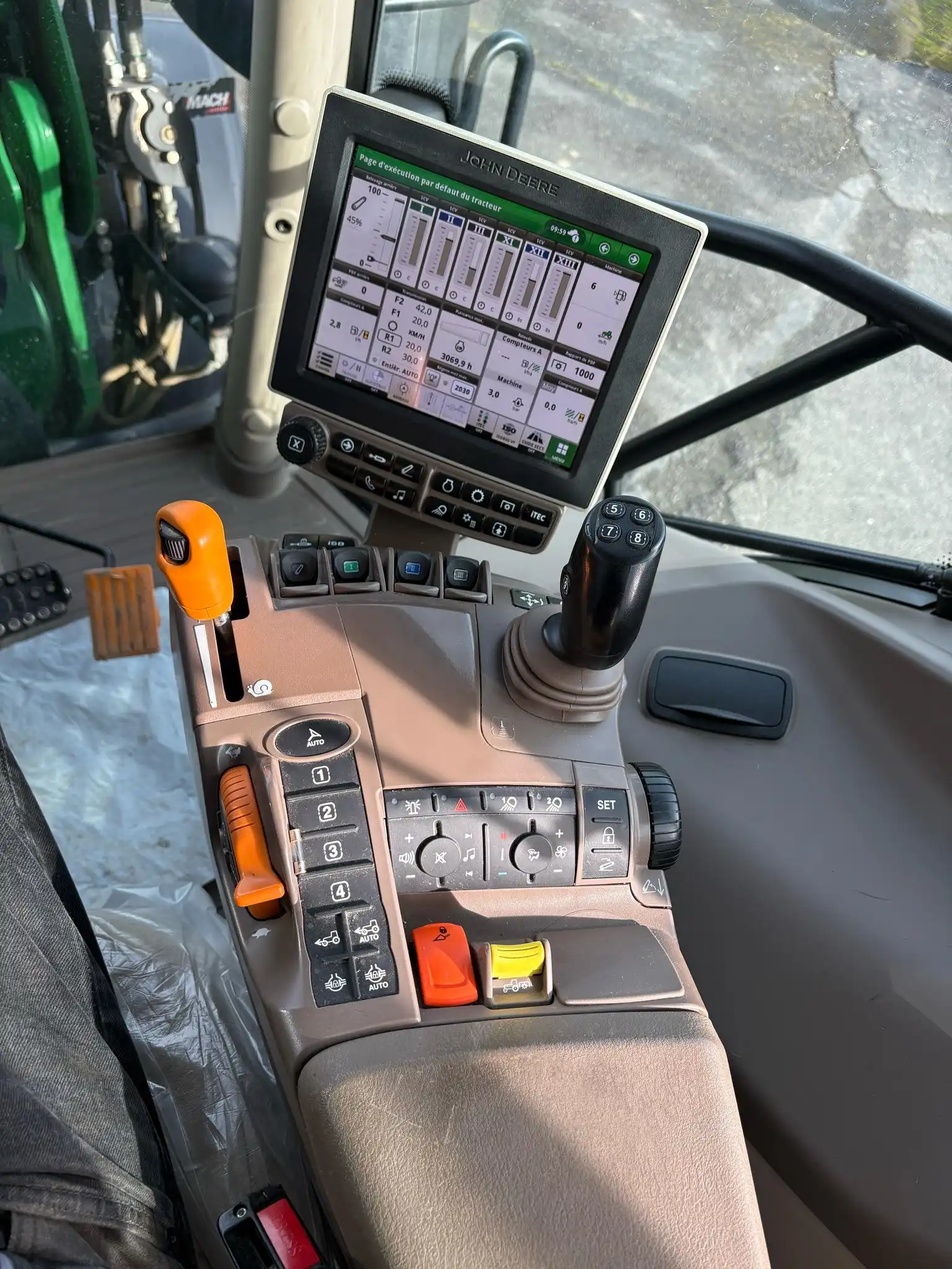 Image JOHN DEERE 6110R